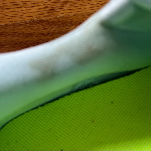 Nike Air Max Blue Green Women's Sneakers with Visible Air Cushioning - Picture 9 of 12